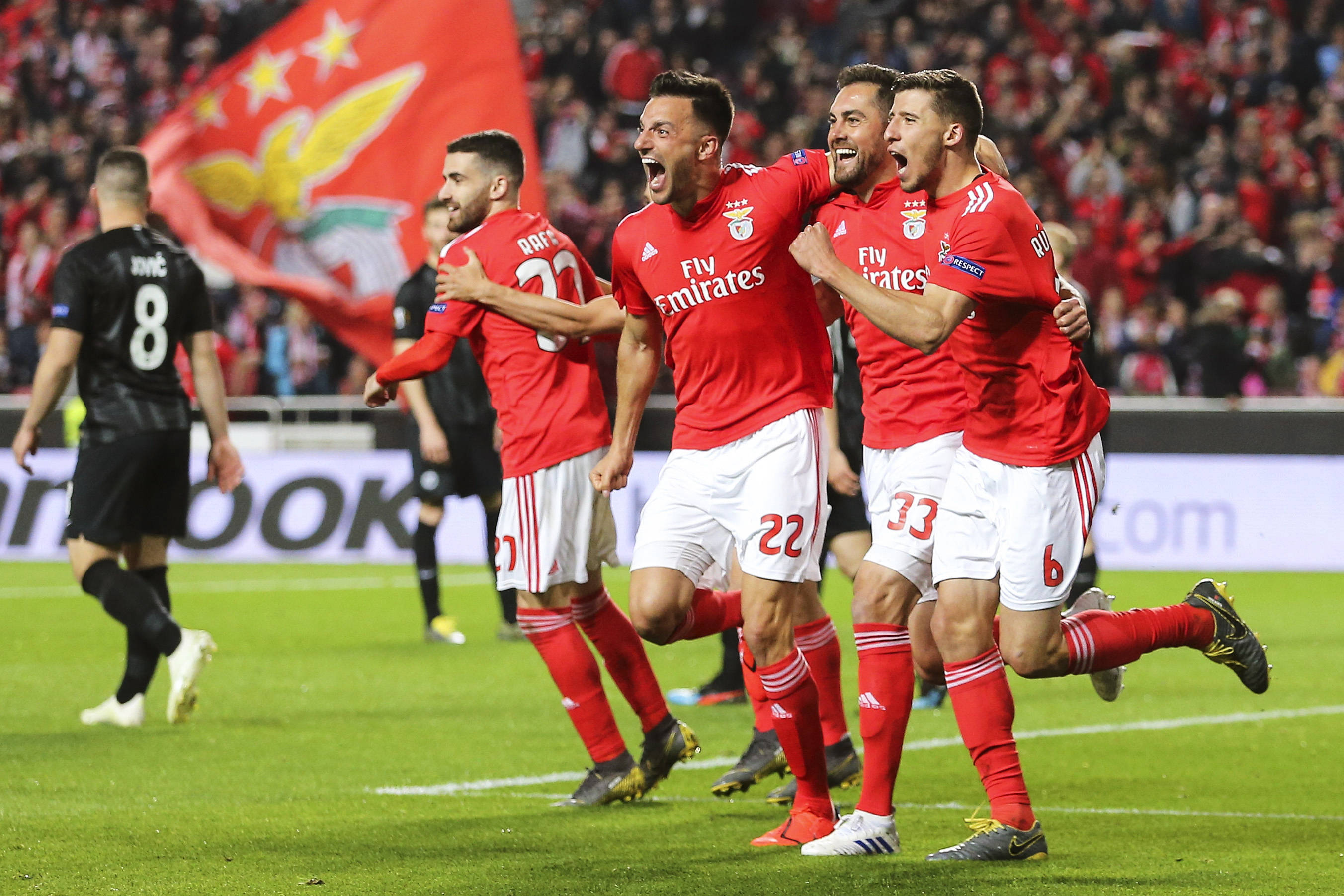 YY体育地址 -包含加时末段皇家马德里回应争议：葡超节点到来，震撼外界，团队化学反应显著的词条